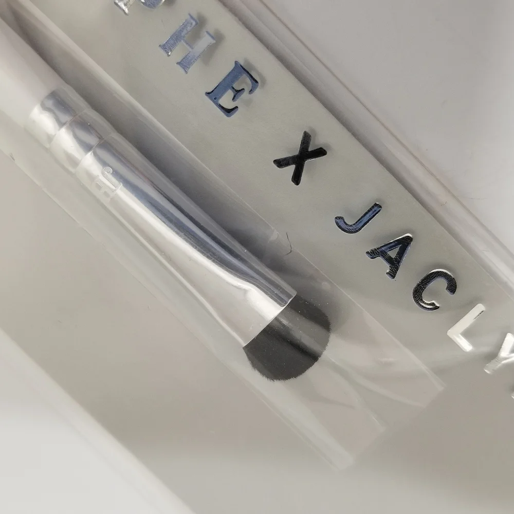 MORPHE X JACLYN HILL JH46 Mighty Define Brush NEW